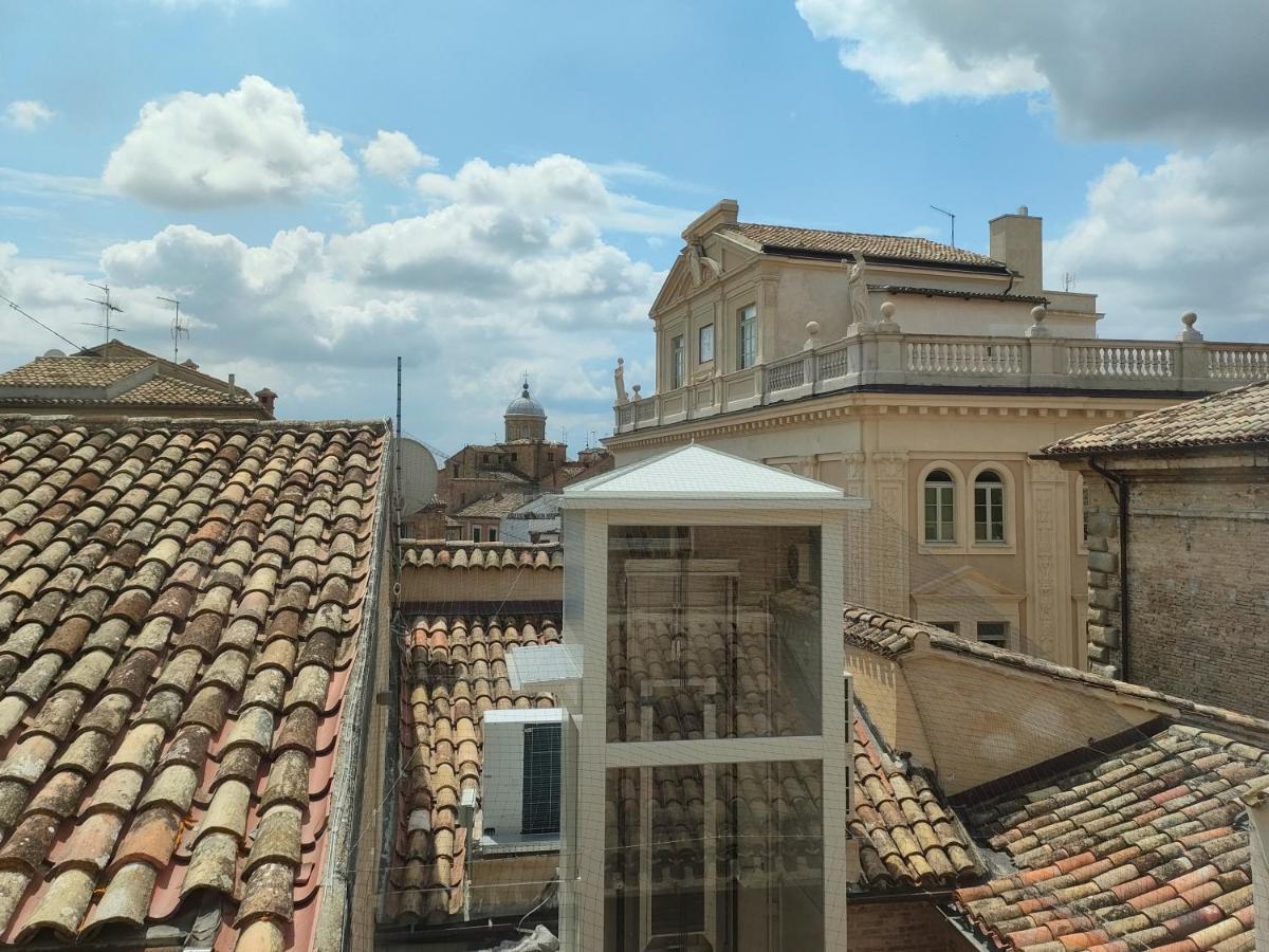 Palazzo Cortesi Macerata megye Kültér fotó