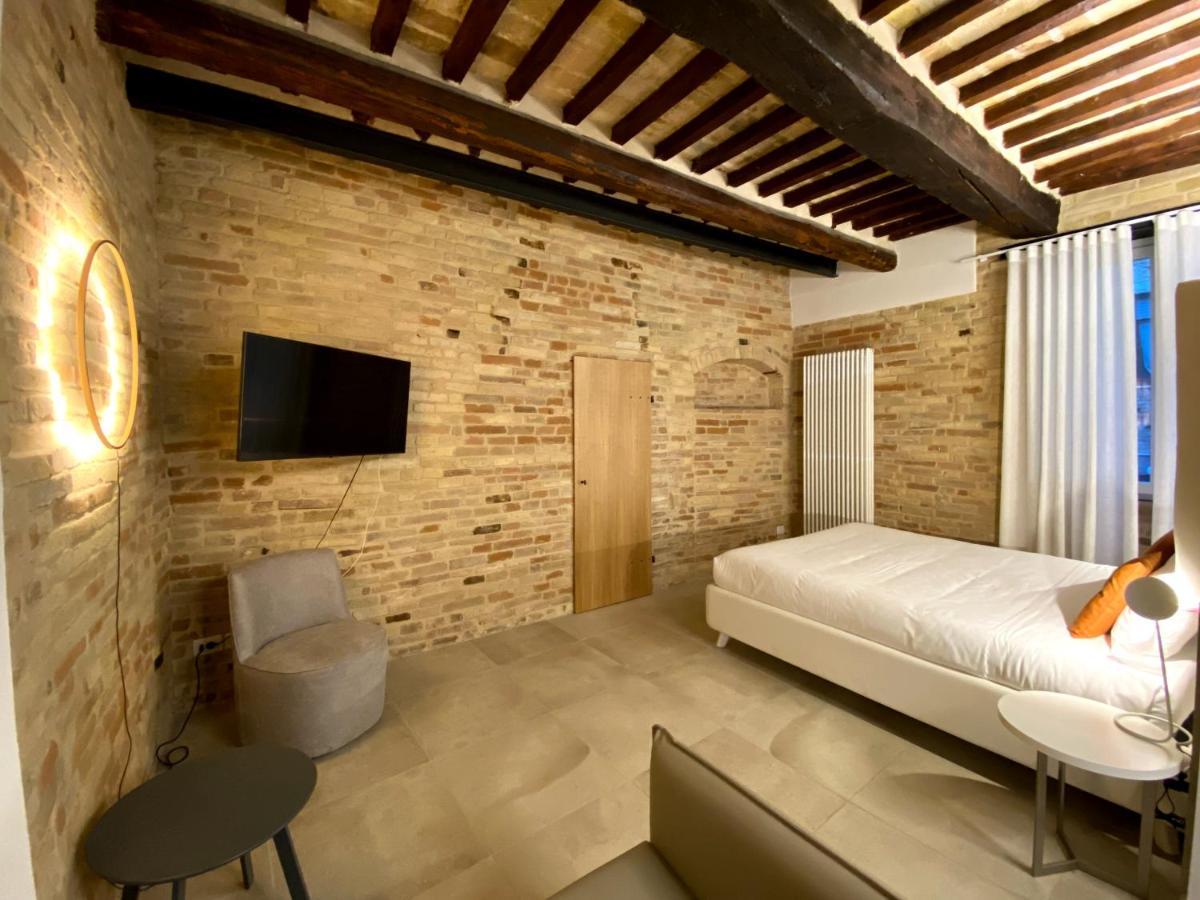 Palazzo Cortesi Macerata megye Kültér fotó